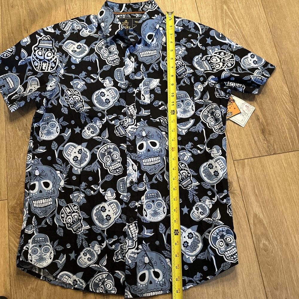 Rugby Men's Short Sleeve Button Down‎ Blue Skull Shirt Medium NEW Halloween - Picture 8 of 8